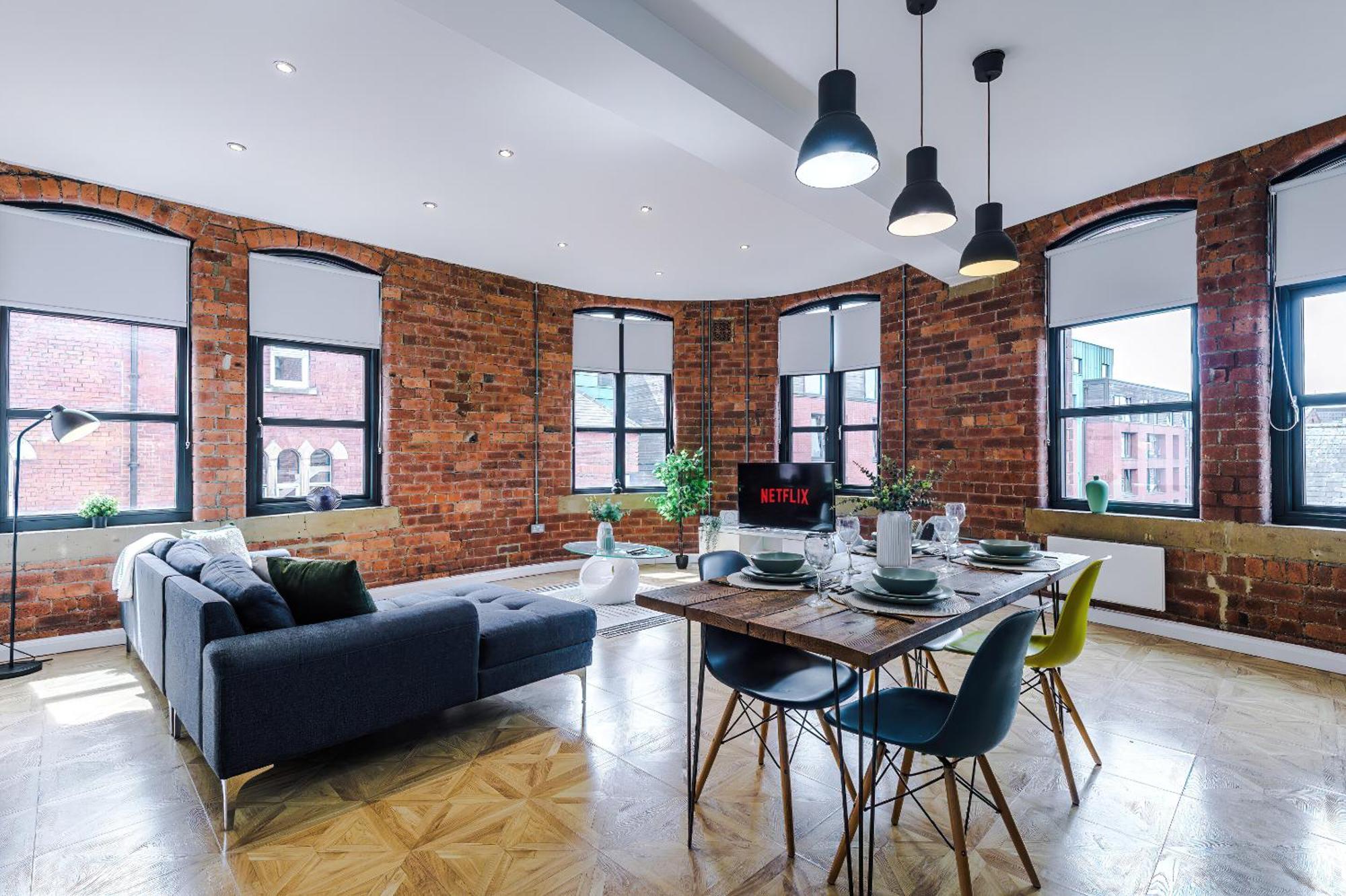Luxury 2 King Beds In Centre Apartment *
